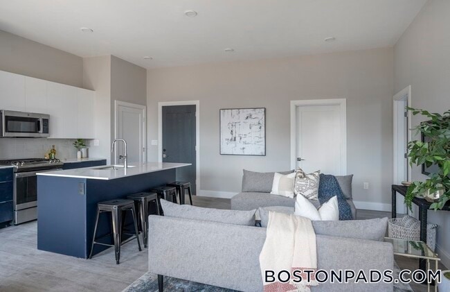 Photo - 656 Saratoga St Unit 313