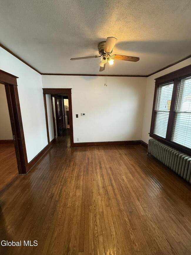 Photo - 23 Hampton St