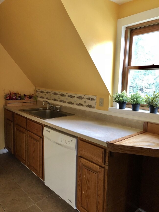 Photo - 138 N 9th St