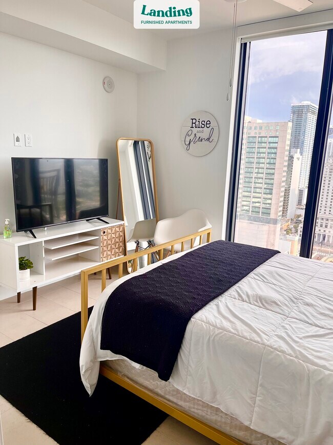 Photo - 400 NW 1st Ave Unit 2810.1284044