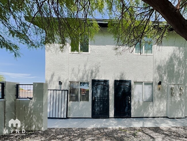 Building Photo - 12707 W Tasha Dr