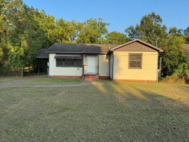 Building Photo - 4730 Galveston St