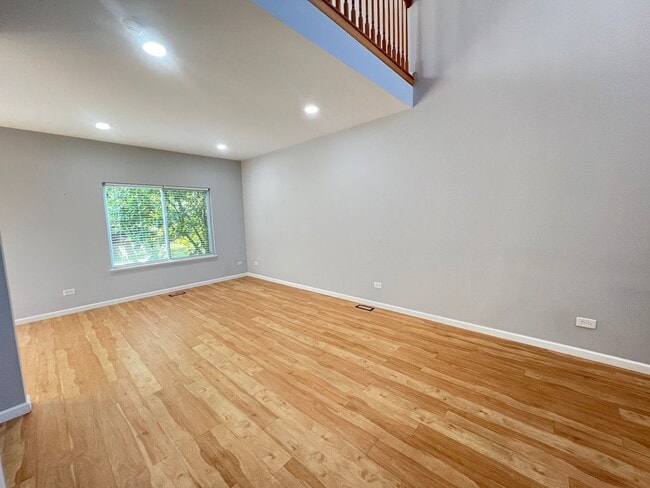 Photo - 17542 Gilbert Dr