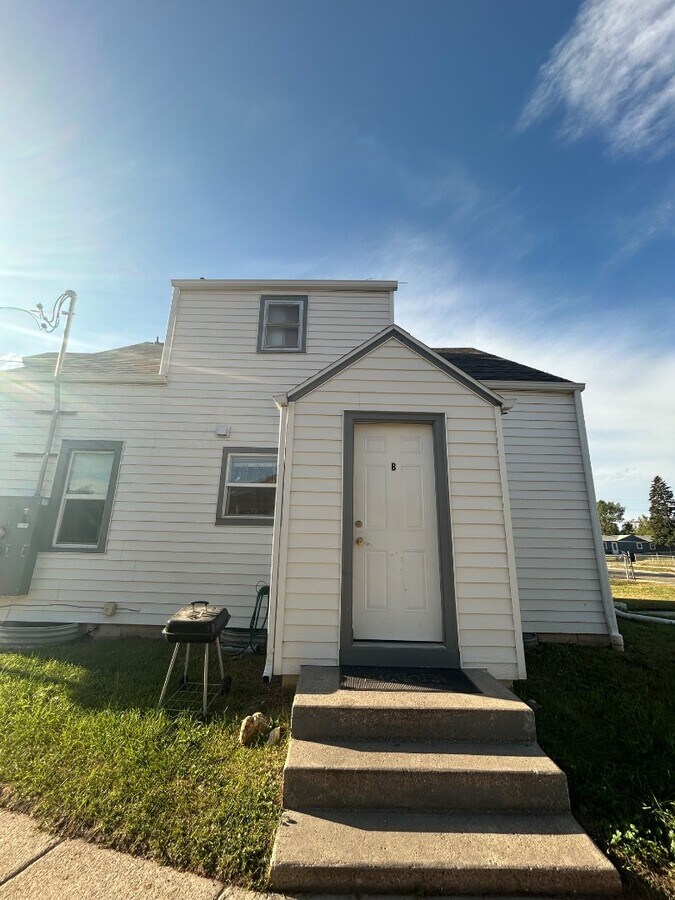 Photo - 710 Haines Ave