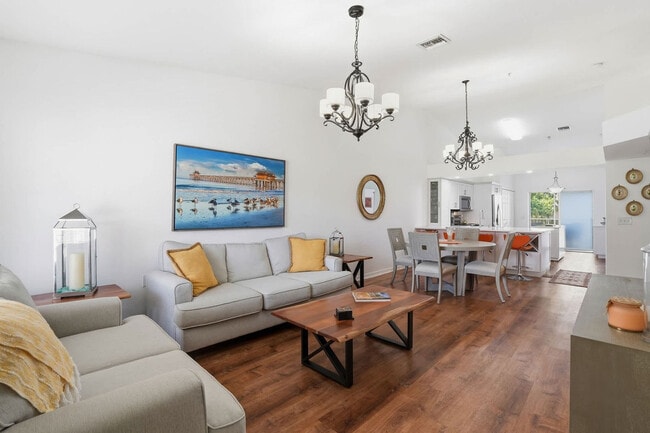 Building Photo - 4945 Cougar Ct S Unit FL2-ID1327368P