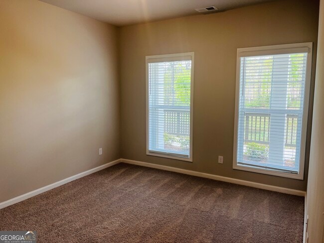 Photo - 33 Cobalt Ln