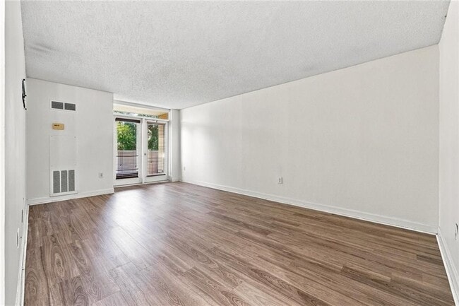 Building Photo - 375 Ralph McGill Blvd NE Unit 401