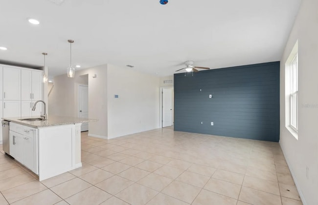 Photo - 4017 Silverstream Ter