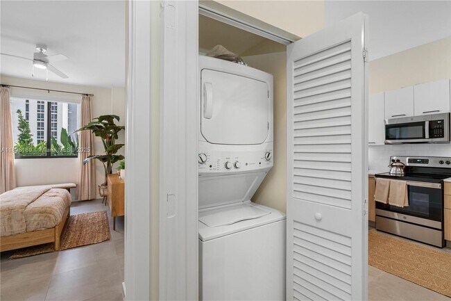 Photo - 16395 Biscayne Blvd Unit 1116