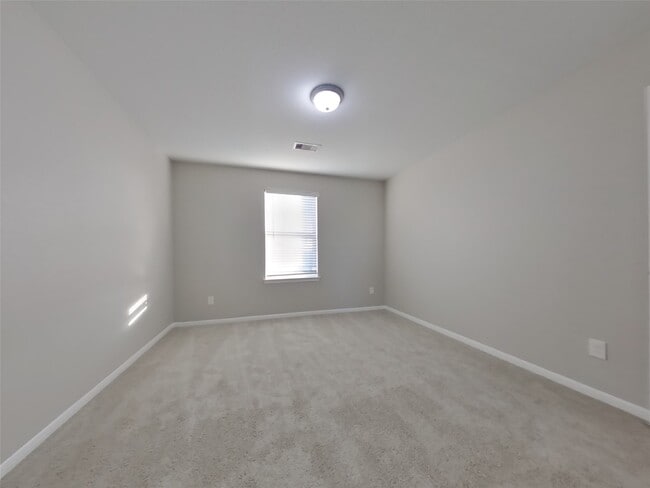 Photo - 916 American Monarch Dr