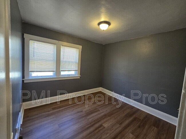 Photo - 3371 N Richards St