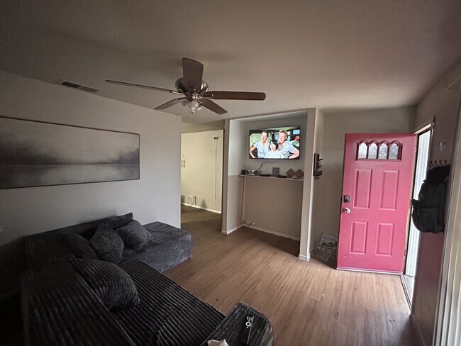 Photo - 313 Deborah Dr