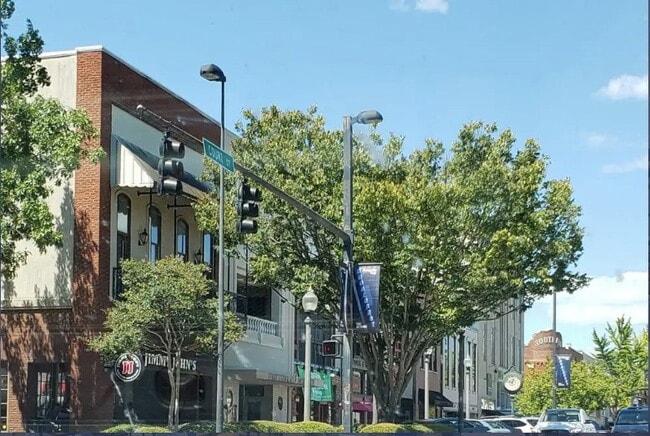 Building Photo - 4205 Hatch Blvd