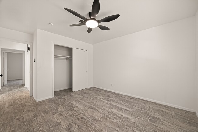 Building Photo - 5523 Kuldell Dr