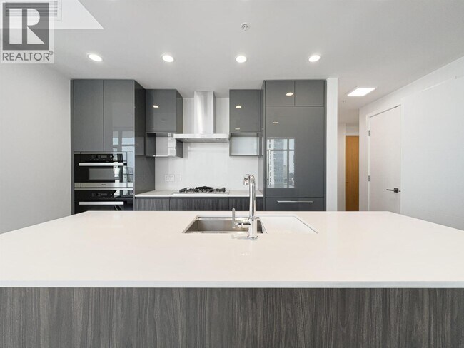 6511 Sussex Ave Unit 19xx