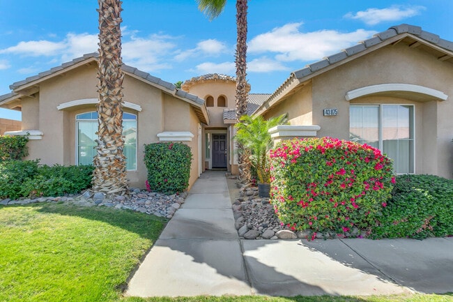 Photo - 43875 Liberty St