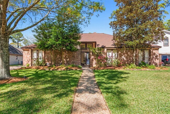 Building Photo - 11818 Laneview Dr