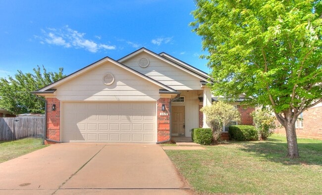 Building Photo - Beautiful Home in Edmond Community