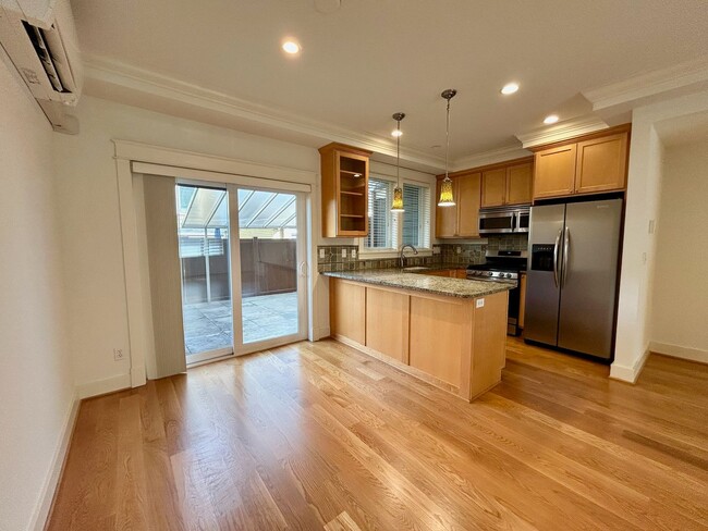 Photo - Queen Anne Townhome