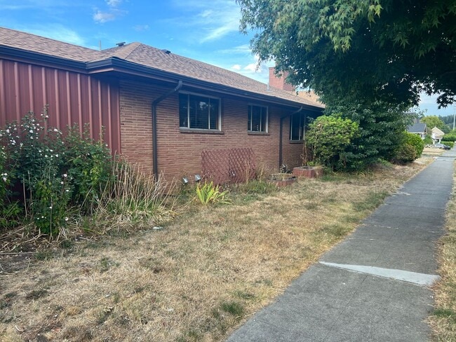 Photo - Charming home in a great neighborhood