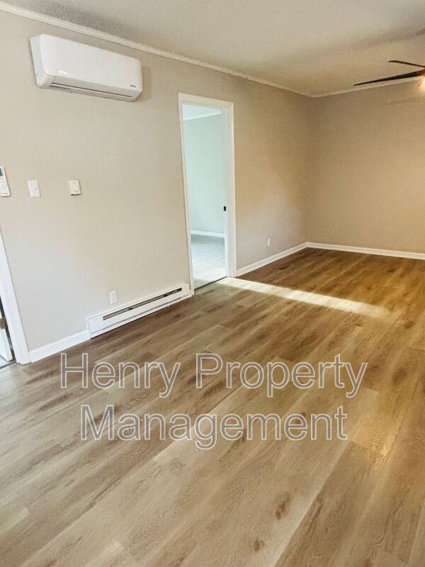 1122 Drew St