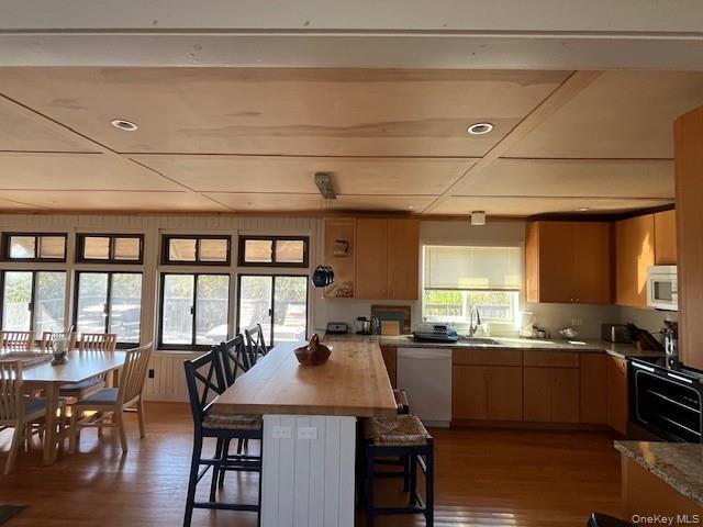 35 Sloop Walk