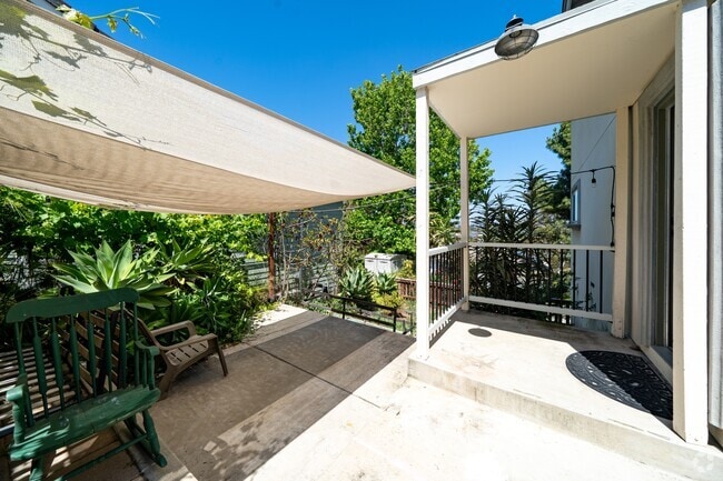 Building Photo - 1343 Edgemont St Rental