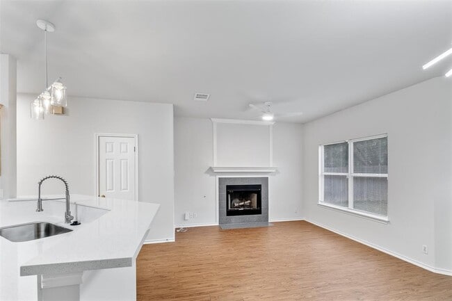 Photo - 2808 Kestrel Dr