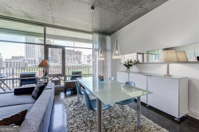 Photo - 845 Spring St NW Unit 522