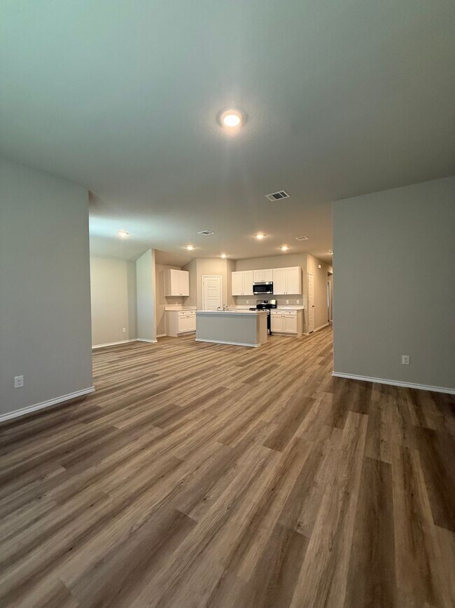 Photo - 1108 Belhaven St