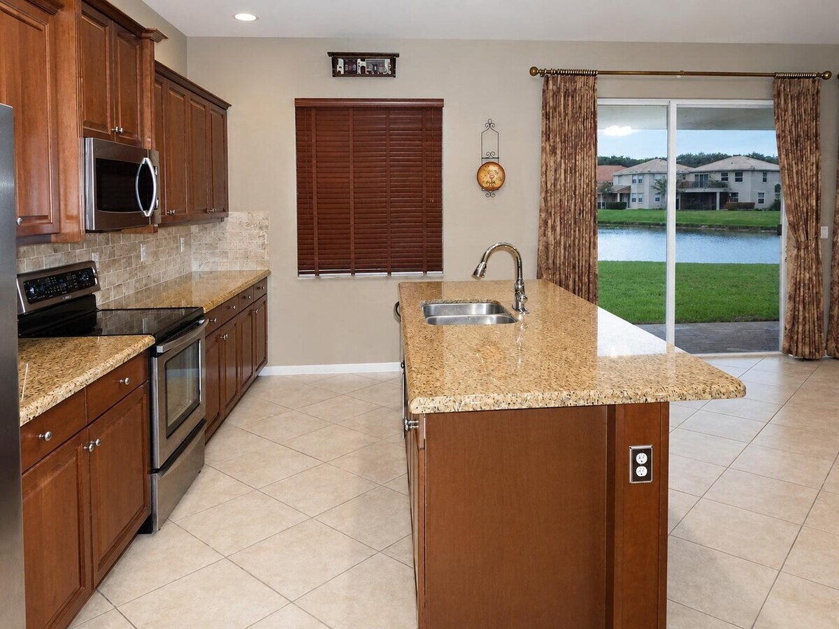 Photo - 2700 Shaughnessy Dr