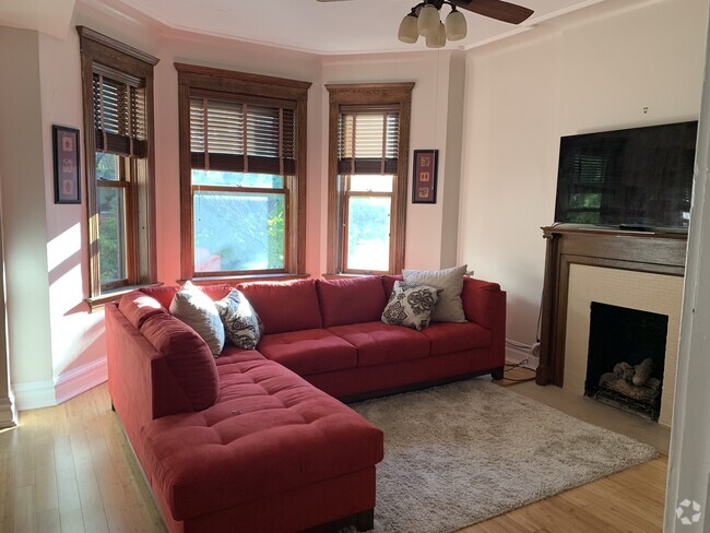 Building Photo - 718 W Barry Ave Unit 2 Rental