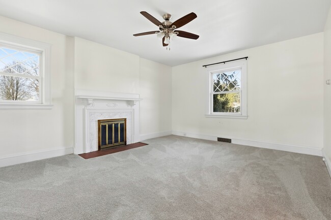 Photo - 1 Fox Hill Dr