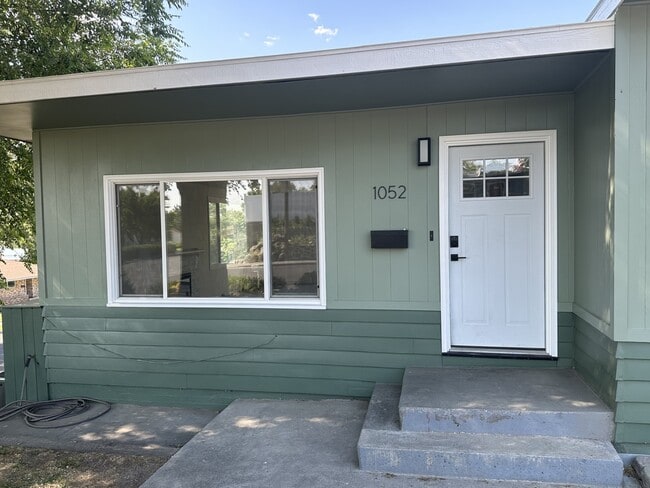 Photo - 1052 S Garden Dr