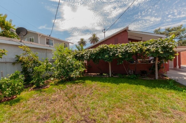 Photo - Beautiful 3 bedroom 2 bath with Central AC