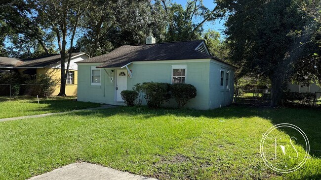 Photo - 910 Googe St