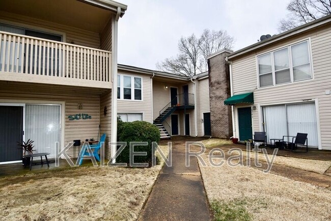 Building Photo - 6747 Quail Hollow Ct Unit Apt #2