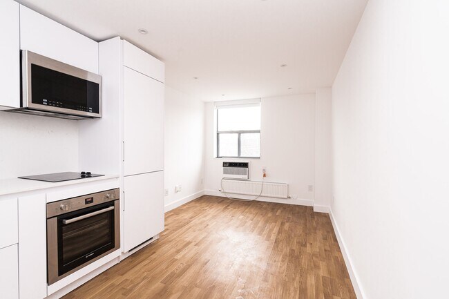 Photo - 800 Richmond St W Unit 467