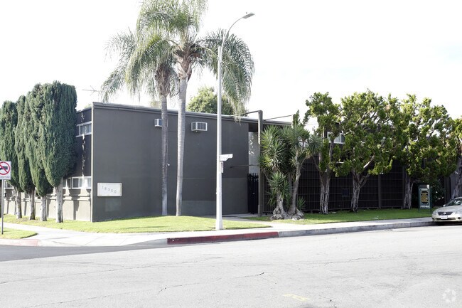 Photo - 18300 Napa St Apartments