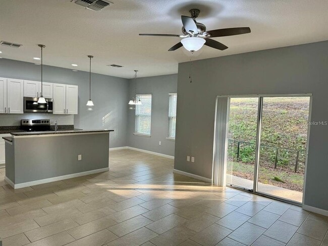 Photo - 930 Lakefront Village Dr