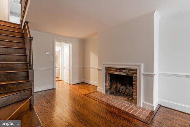 Photo - 511 Wilkes St