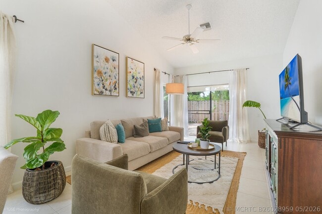 Photo - 21712 Wapford Way