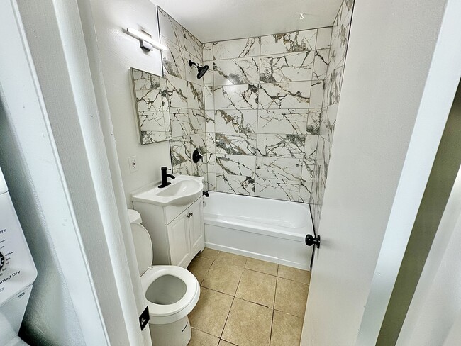 7120 Hooker St Unit 207