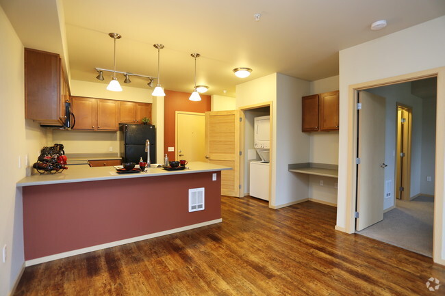 Interior Photo - Arbor Village Rental