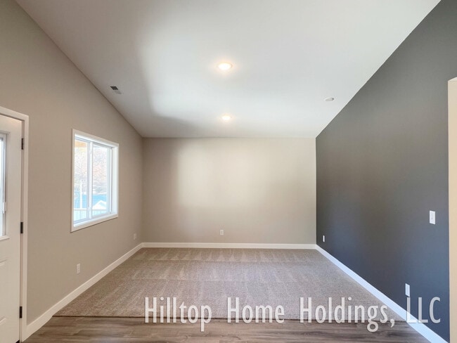 Photo - 65 Hilltop Rd