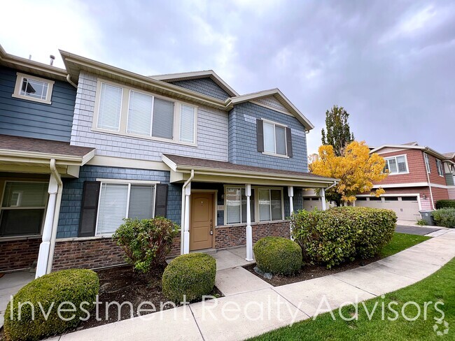 Building Photo - Beautiful Townhome in Pleasant Grove!