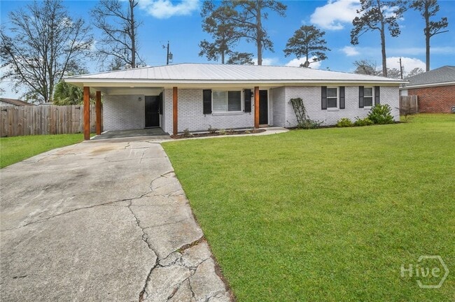 Photo - 1015 Reita St