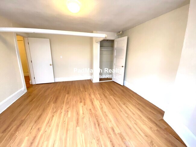 Photo - 7 Mount Hood Rd