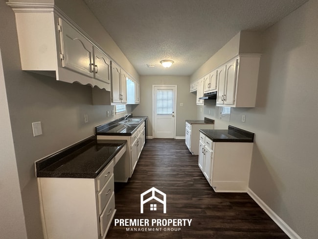 Photo - 2814 Baywood Dr