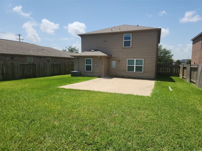 Photo - 2218 Regatta Ln